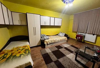 Apartament cu 2 camere decomandat în UTA - 2