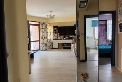Apartament cu 3 camere decomandat, mobilat în Energia - 2