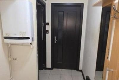 Apartament cu 2 camere semidecomandat în Km 4-5 - 2