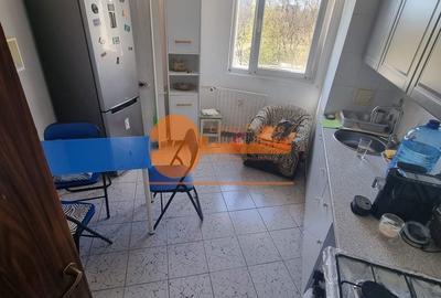 Apartament cu 3 camere decomandat în Crângași - 2