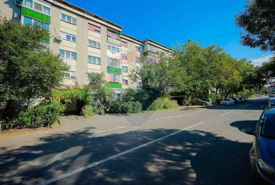 De vanzare apartament cu 2 camere in zona Rogerius, str Milcovului - 19