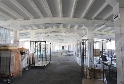 Spațiu industrial, de 2,657 mp, în Bariera Vâlcii - 2