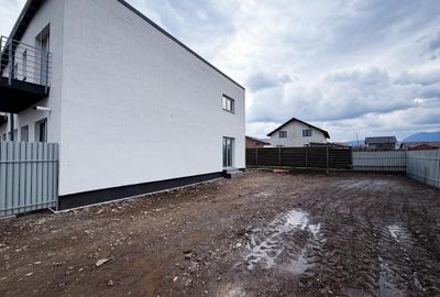 Duplex cu 4 camere cu Teren 258 Mp în Tărlungeni - 5