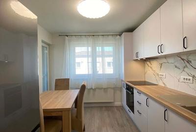 Apartament cu 3 camere semidecomandat în Micro 16 - 19