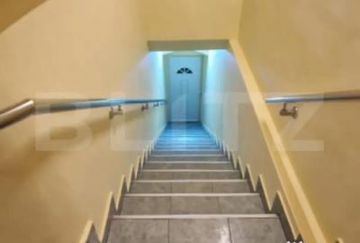 Casă cu 7 camere cu Teren 446 Mp în Central - 15