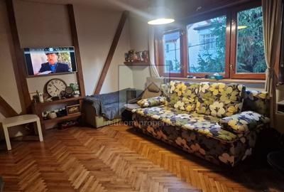 Vanzare apartament 3 camere (E1+M) in Vila (S+P+E1+M) - Teiul Doamnei - 2