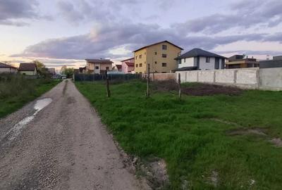 Teren de 845 mp, în Domnești - 3