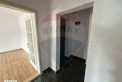 Apartament cu 3 camere în Central - 12