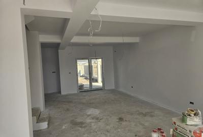Casă cu 4 camere în Rudicica - 1