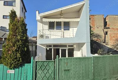 Casă cu 4 camere cu Teren 80 Mp în Calea Călărașilor - 1