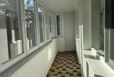 Apartament cu 3 camere decomandat în Cornișa - 4