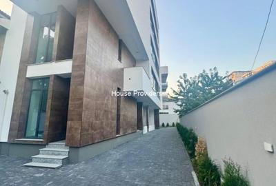 Casă cu 17 camere cu Teren 500 Mp în 13 Septembrie - 3