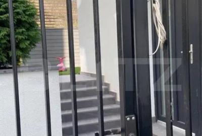 Casă cu 4 camere cu Canalizare în Borhanci