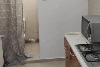 Garsonieră decomandată în Badea Cârțan - 1