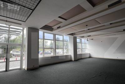 Spa?iu comercial modern, 310 mp, cu parcare ?i vitrina - 1