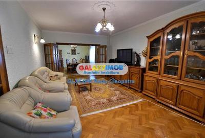 Casă cu 6 camere cu Teren 2099 Mp în Central - 4