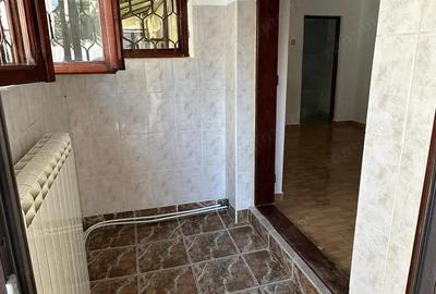 Casă cu 4 camere cu Canalizare în Faleza Nord - 25