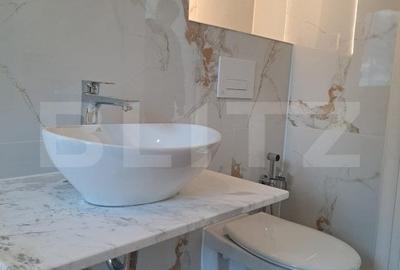 Apartament de vanzare, cu 3 camere, 73 mp + balcon 5 mp, zona Tractorul - 4