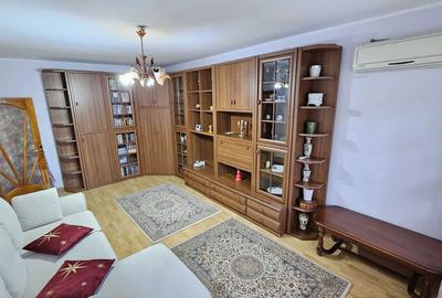 Apartament cu 3 camere decomandat în Traian - 2