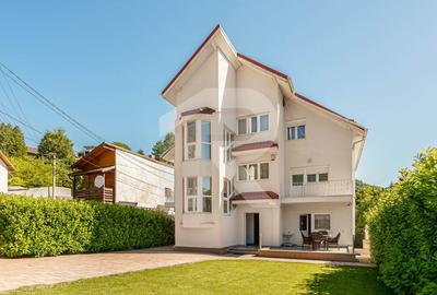 Vila de vanzare in Busteni – 8 dormitoare, vedere directa spre Crucea Caraiman! - 1