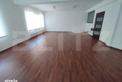 Spațiu comercial, de 100 mp, în Central - 2