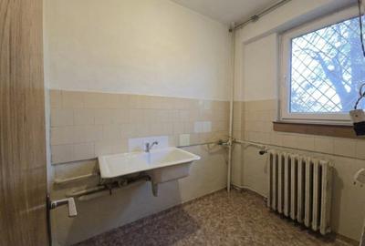 Ocazie Garsonieră Titan De Vânzare Et 1/10, Bloc 1977, Libera, Fără Îmbunătățiri - 3