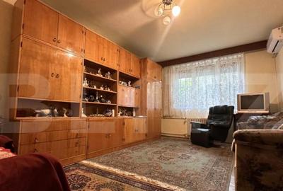 Apartament de vanzare, decomandat cu 3 camere, zona Dacia - 6