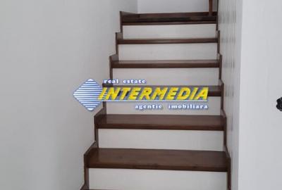 Casă individuală cu 3 camere cu Canalizare în Central - 10