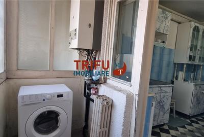 Apartament 3 camere de vanzare in Centru etaj 2 - 3