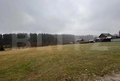 Teren de 4150 mp, în Central