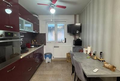 Apartament cu 3 camere decomandat, mobilat în Rahova - 3