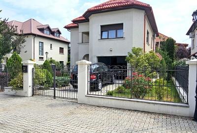 REV2004359 Casa Deosebita Individuala Baneasa 7 camere cu teren - 1