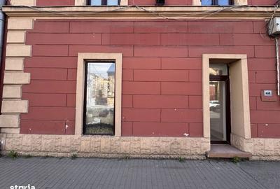 Spațiu comercial, de 75 mp, în Complex Studențesc - 10