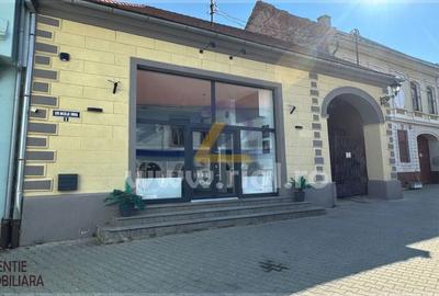 Spațiu comercial, de 80 mp, în Ultracentral - 1