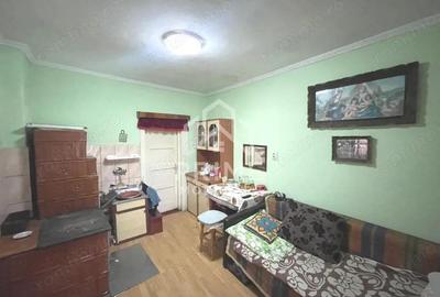 Casă cu 4 camere cu Teren 1000 Mp în Central - 3