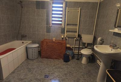 Casă cu 5 camere cu Teren 1000 Mp în Grămești - 5