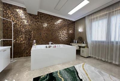 Casă cu 6 camere cu Teren 410 Mp în Central - 1