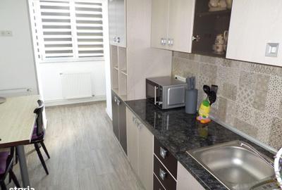 Apartament cu 3 camere decomandat în 9 Mai - 8
