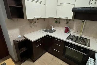 Apartament cu 2 camere decomandat în Obor