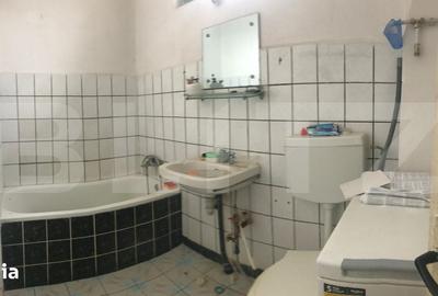 Casă cu 4 camere cu Teren 3920 Mp în Ulmi - 1