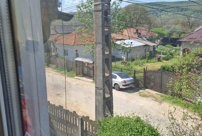 Casă cu 5 camere cu Teren 530 Mp în Davidești - 10