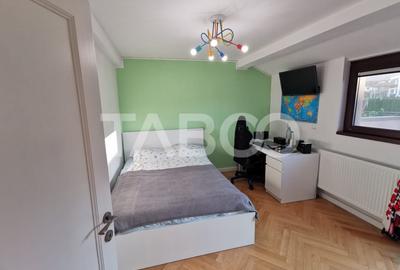 Casa de vanzare cu 4 camere decomandate si garaj in Cisnadie - 9