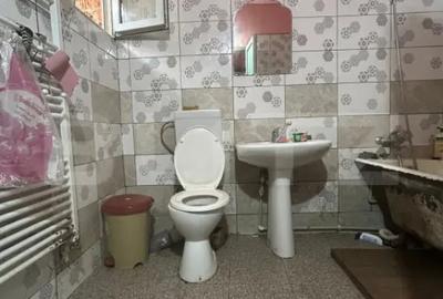 Casă cu 4 camere cu Teren 100 Mp în Central - 2
