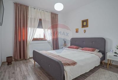 Casa mobilata si utilata in Sanpetru - 7