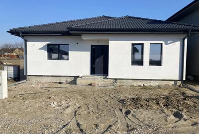 De vanzare casa semifinisata , 92mp, Martinesti - 3