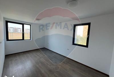 Casă cu 5 camere cu Teren 450 Mp în Nord - 7