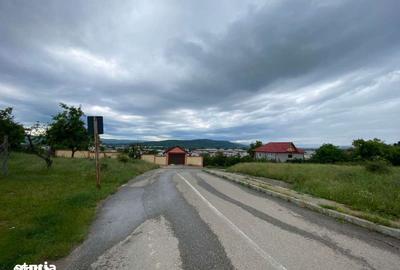 Teren de 450 mp, în Central - 3