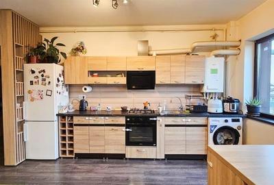 Apartament cu 2 camere semidecomandat în Stupini