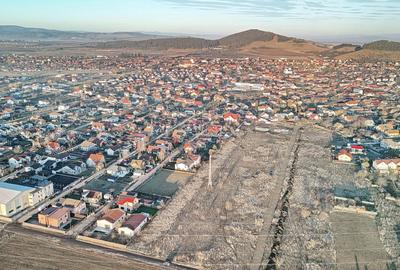 Teren intravilan cu Autorizatie de Construire - 10