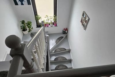 Casă cu 5 camere cu Teren 900 Mp în Central - 9